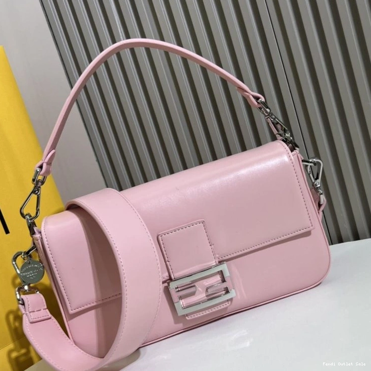 Cheap Fendi Leather Medium Smooth Pink Baguette Tiffany In Bag 0804